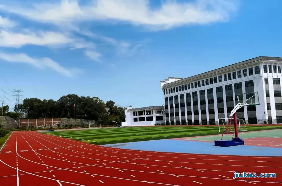 广州市白云区京师实验学校3
