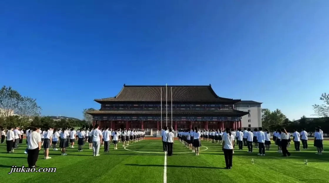 大连市海滨美术高级中学2