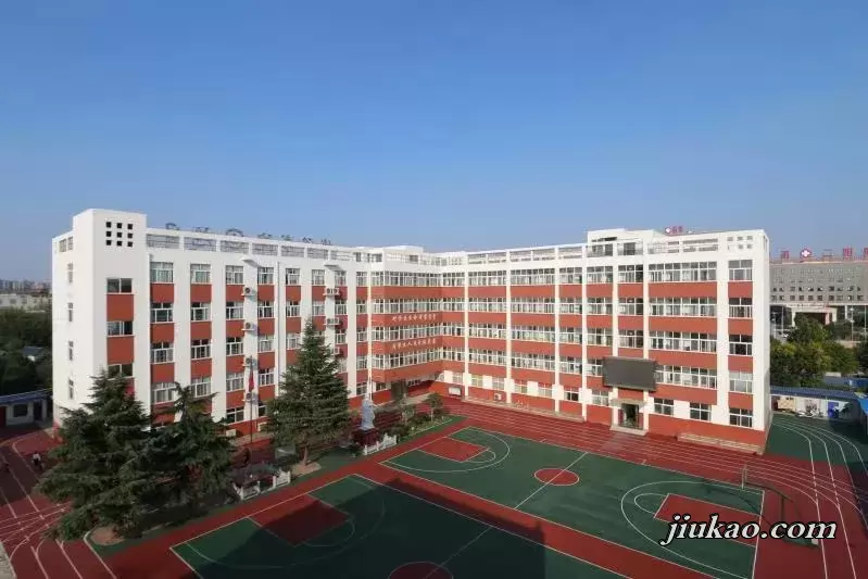 南阳市博雅旭日学校2