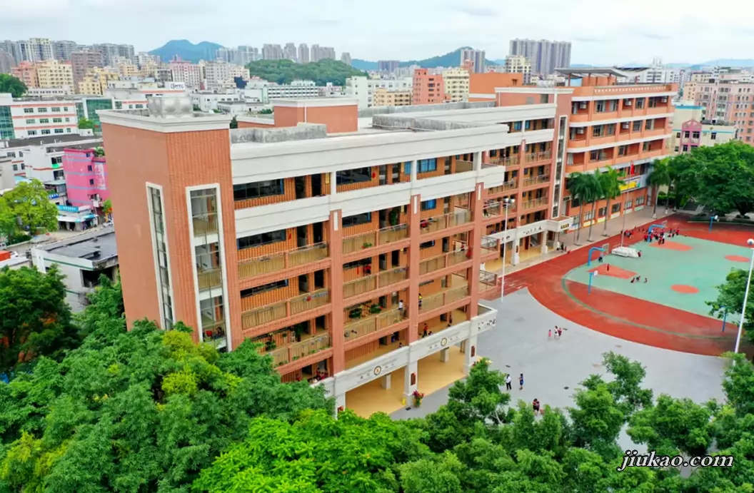 东莞市长安德爱小学