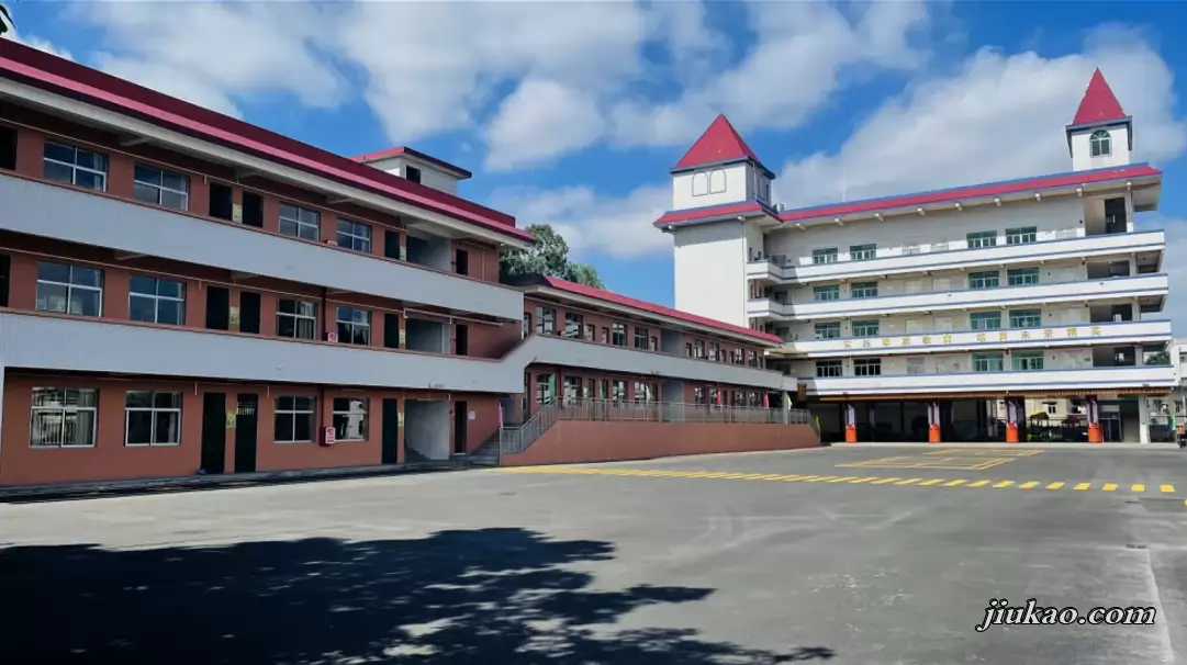 东莞市常平嘉盛实验小学3
