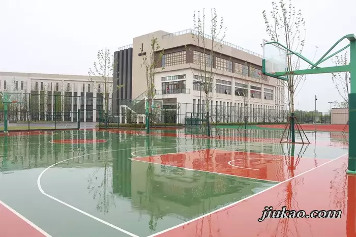 郑州东枫外国语学校3