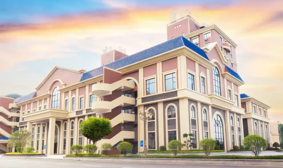 广州龙涛外国语学校2