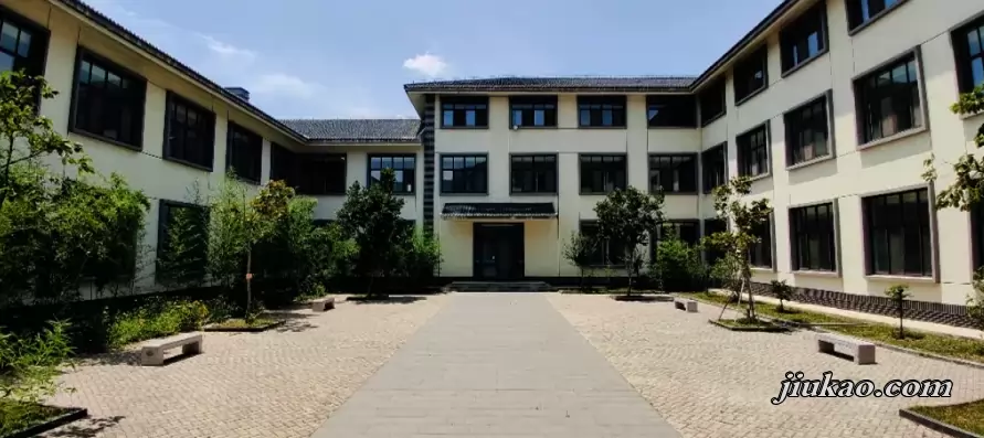 泗水县尼山孔子博雅学校3