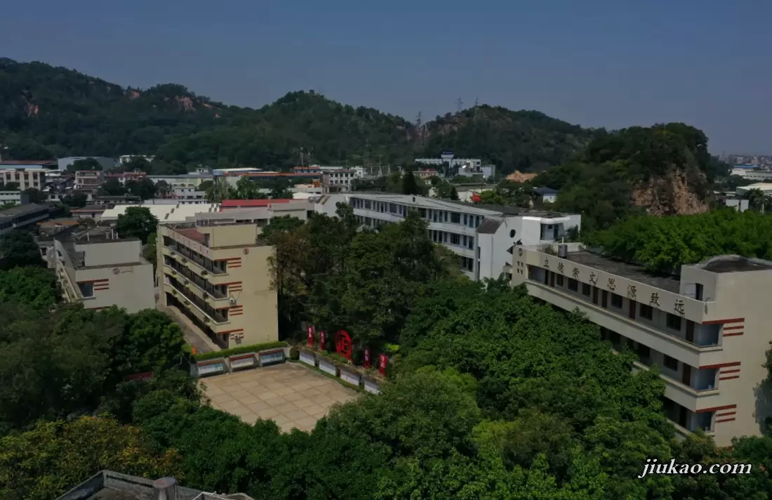 揭阳市榕城区仙桥中学