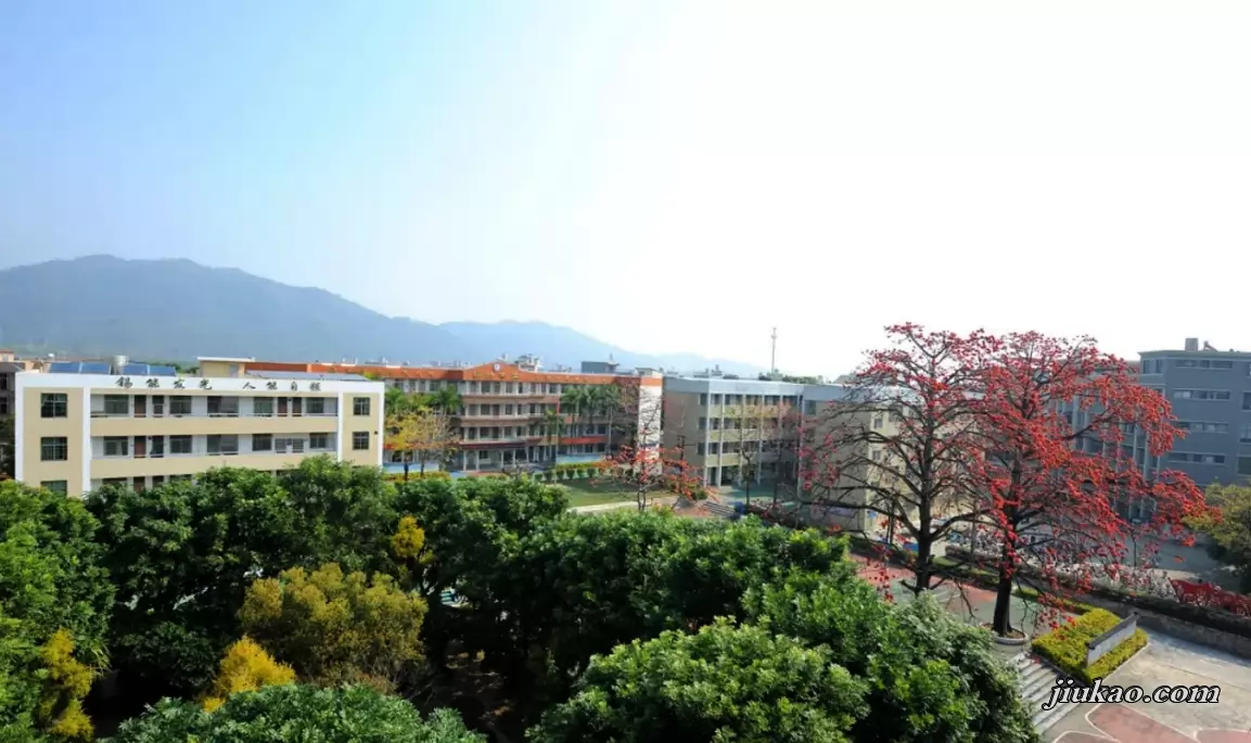 揭阳市揭东区锡场中学2