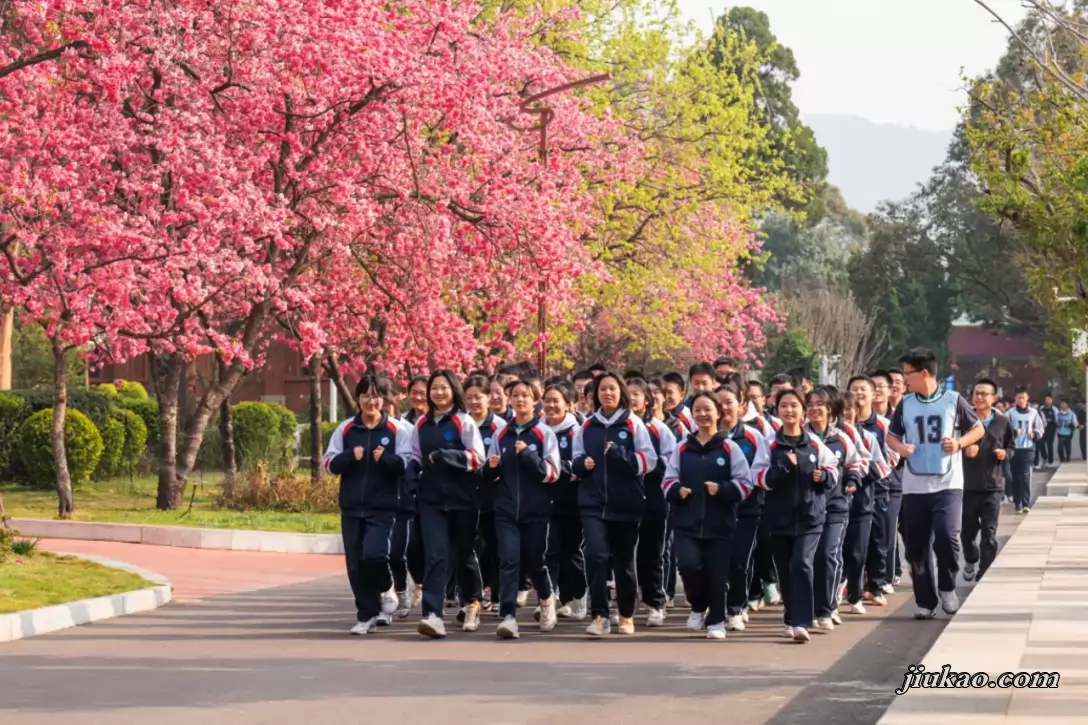 云南民族大学附属中学西山分校3