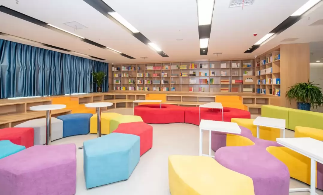 平江县颐华学校3