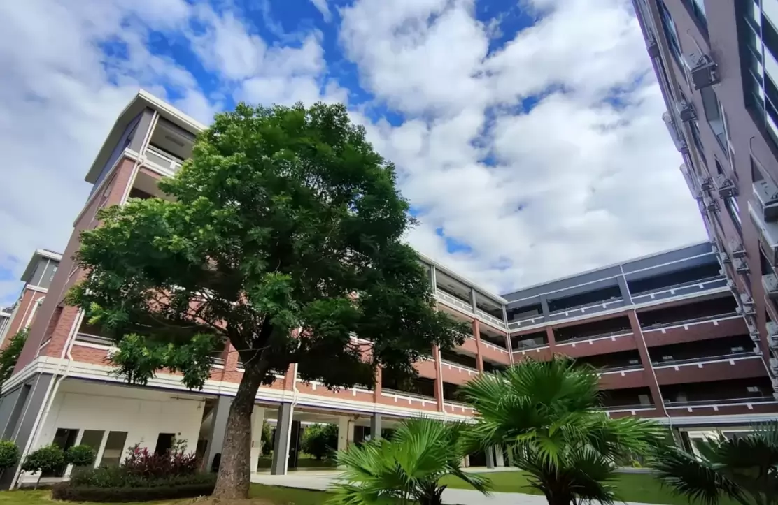 东莞市海逸外国语学校