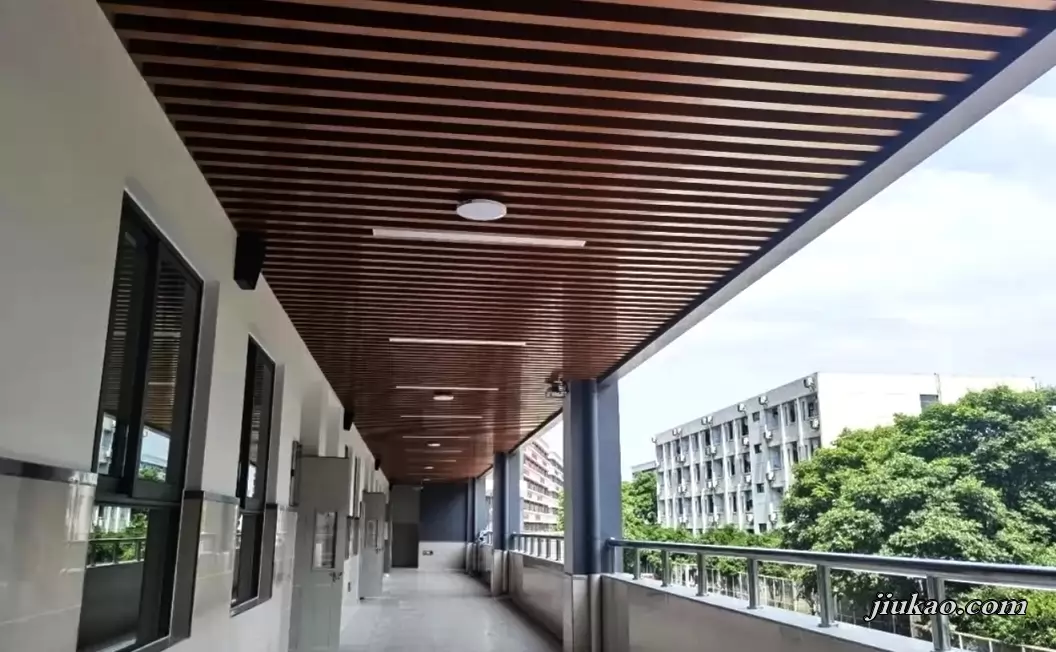 衢州市信安中学3