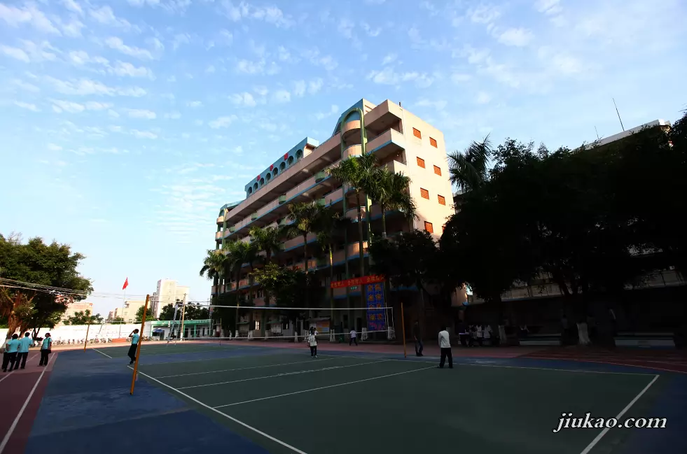 湛江市麻章区实验学校3