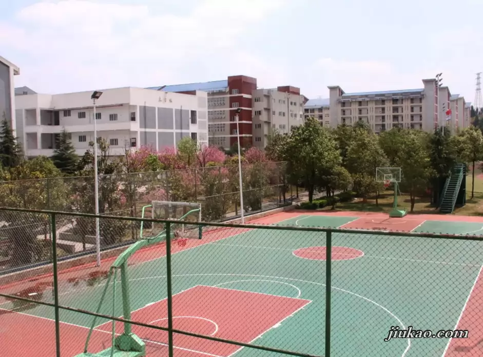 修文中学3