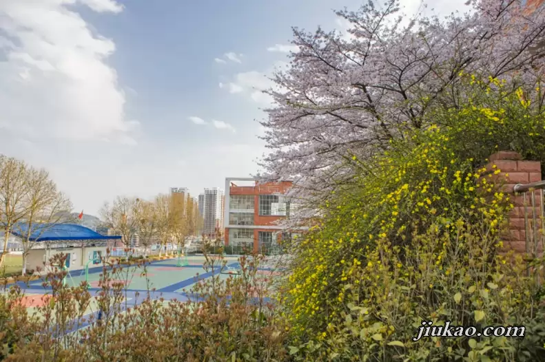 贵阳市第三实验中学