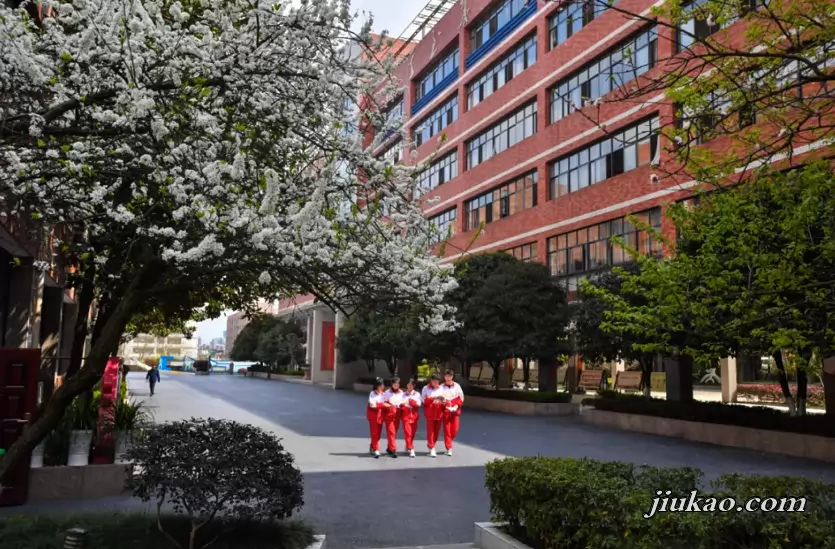 贵阳市第三实验中学3