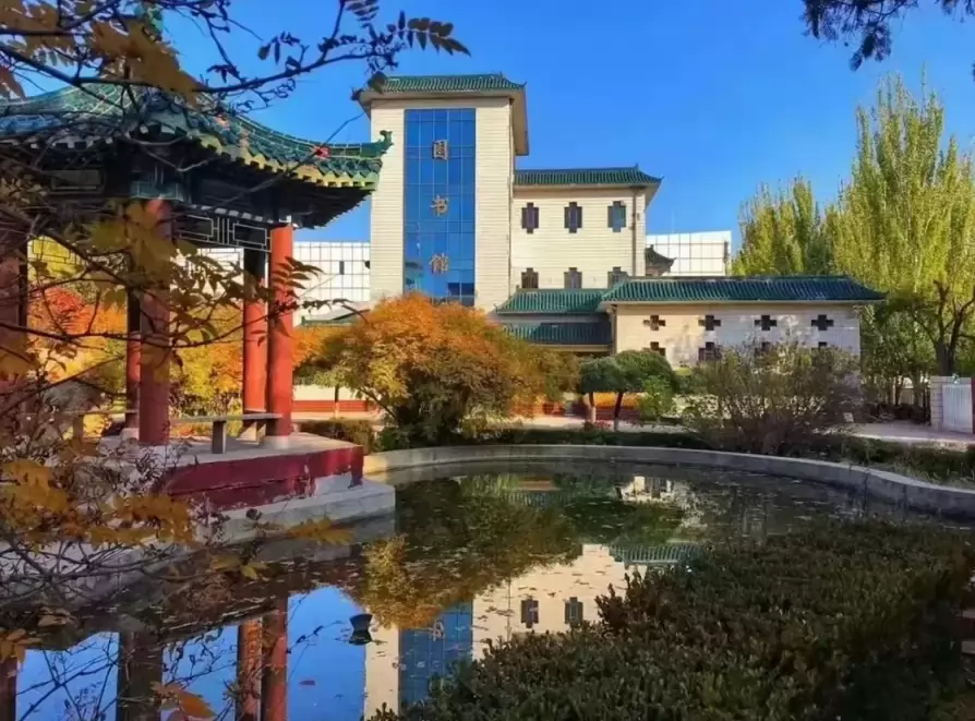 张家口市正博中学