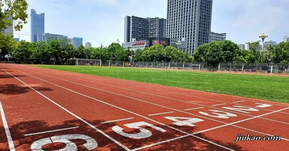 昆明高新区高新实验高中校园环境图片2