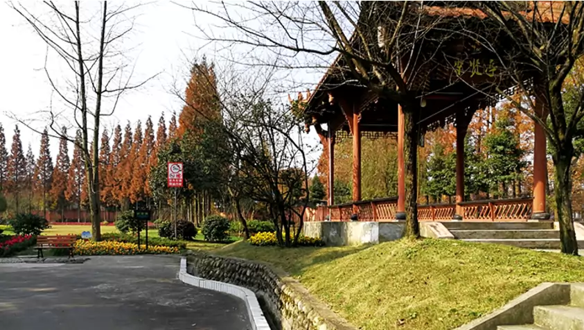 都江堰市玉垒中学3