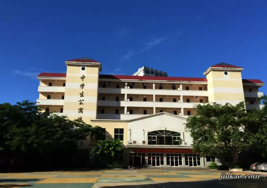 海南昌茂花园学校校园环境图片3