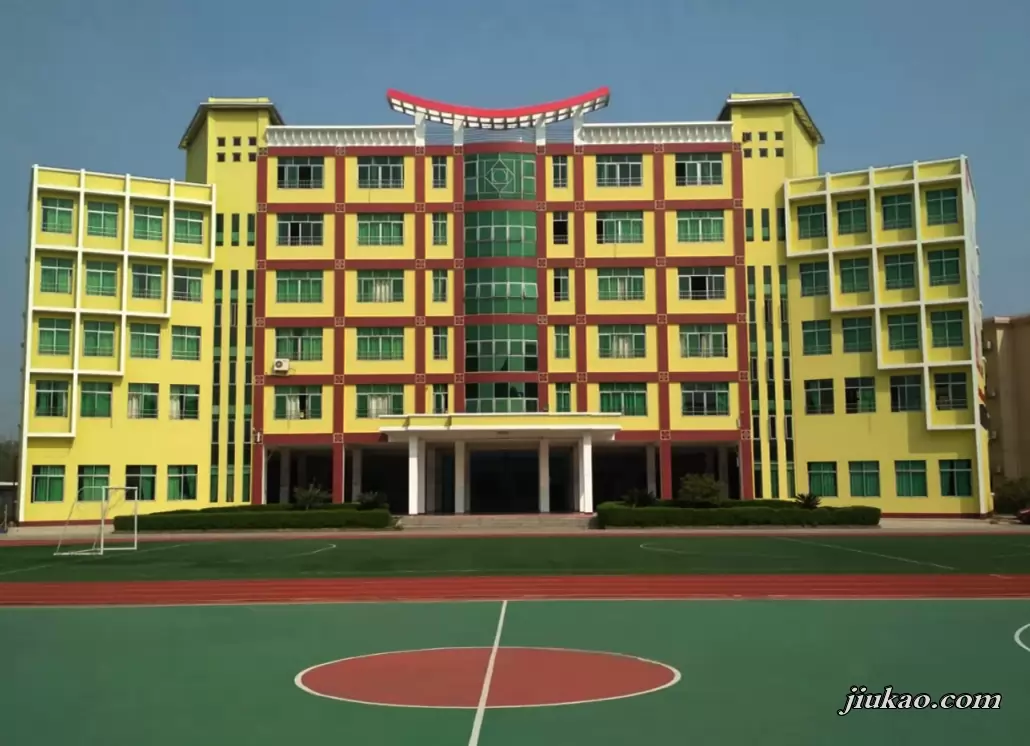 清远市清城区博雅实验学校校园环境图片3