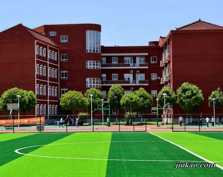 上海市民办交大南洋中学校园环境图片2