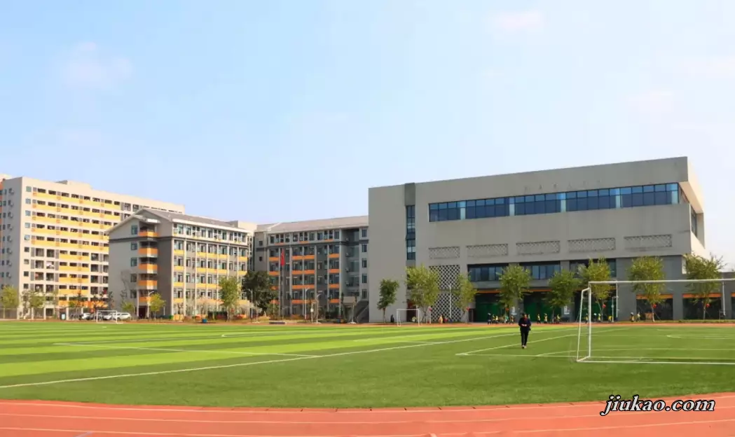 雅安市成实外高级中学