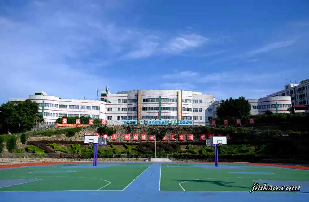 普宁市二实学校校园环境图片