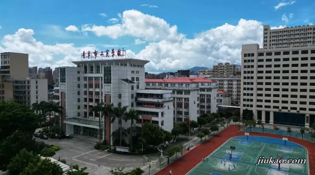 普宁市二实学校校园环境图片3
