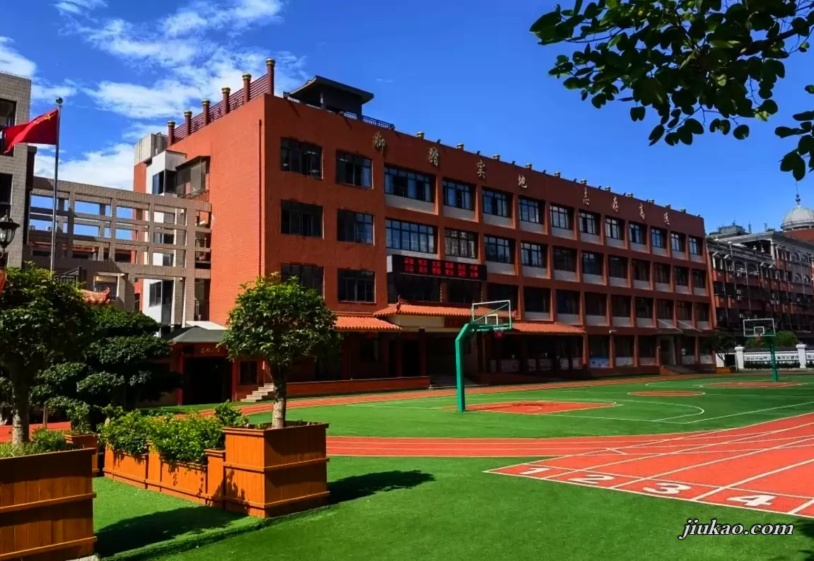 莆田市城厢区名邦小学校园环境图片2