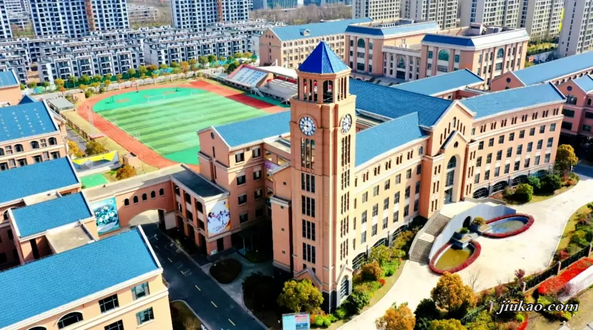 上海奉贤区世外教育附属临港外国语学校3