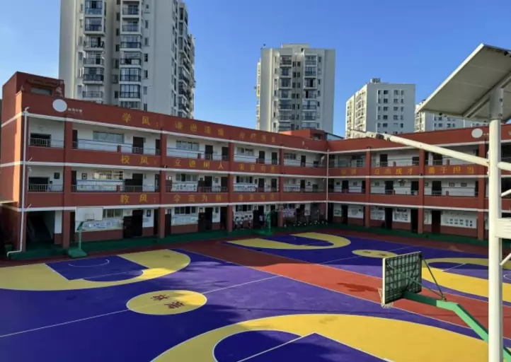 阳市南明区林海学校