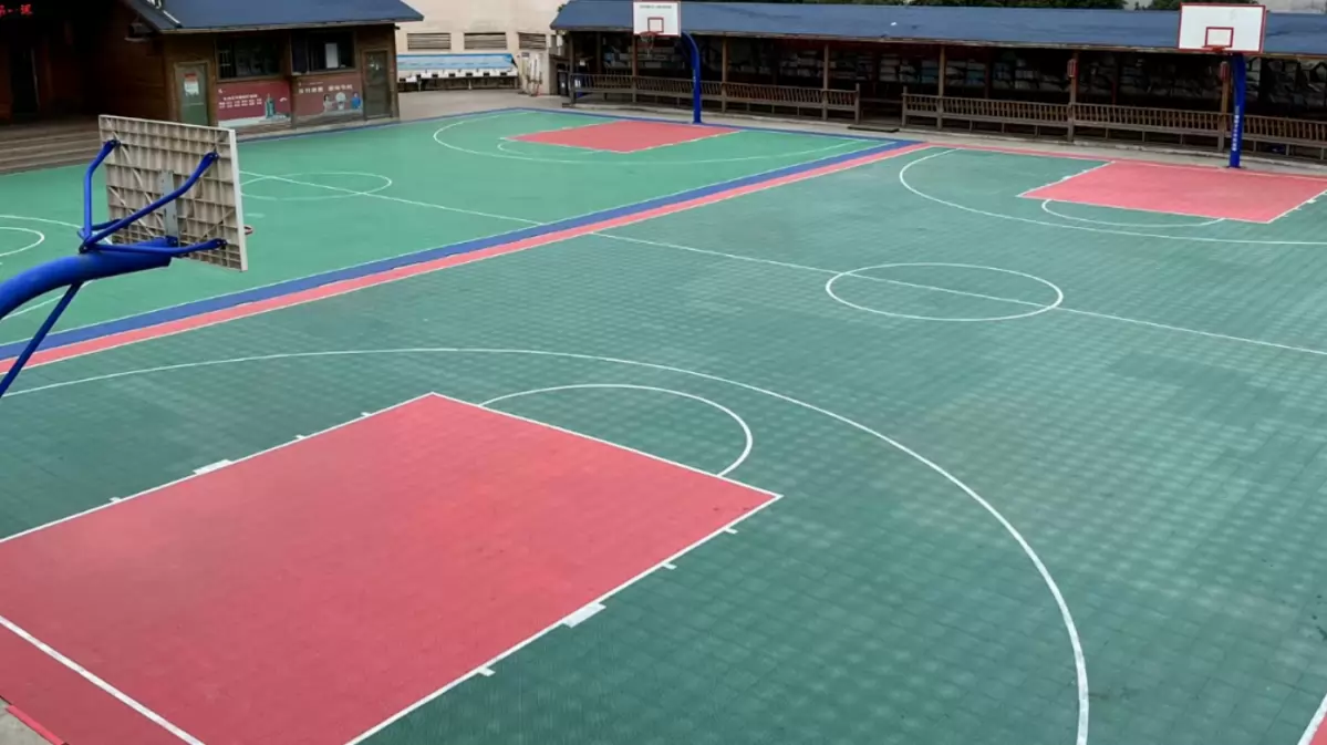 贵阳市白云区兴民学校