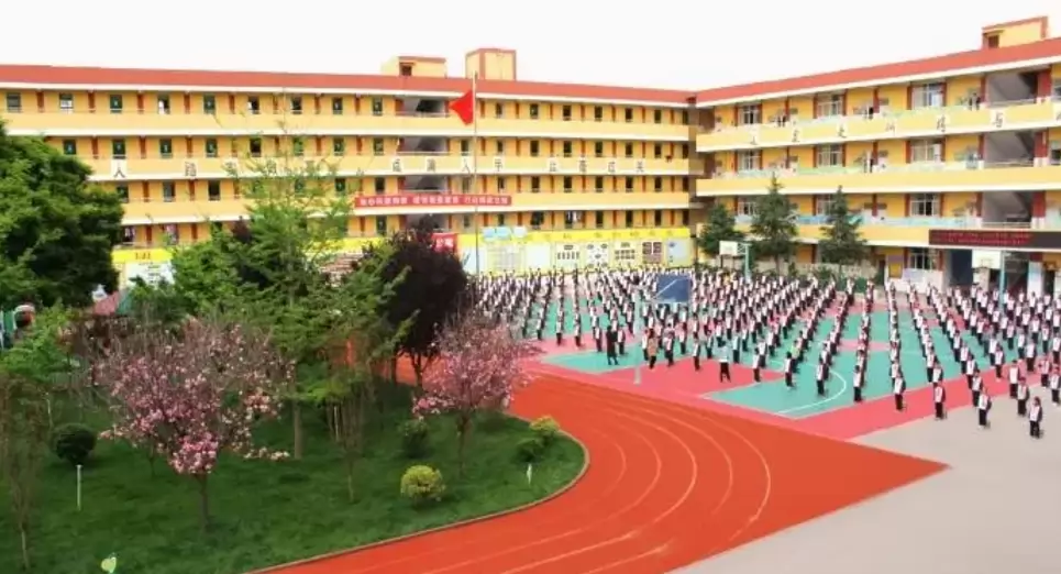 昆明市盘龙区龙泉育才学校