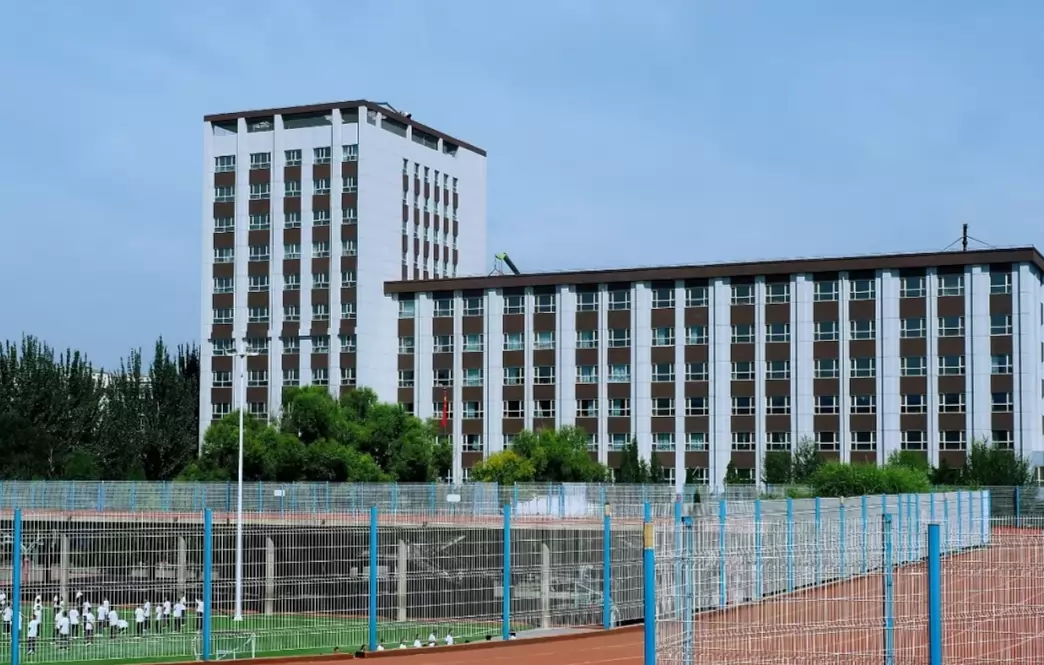 怀仁启中学校4