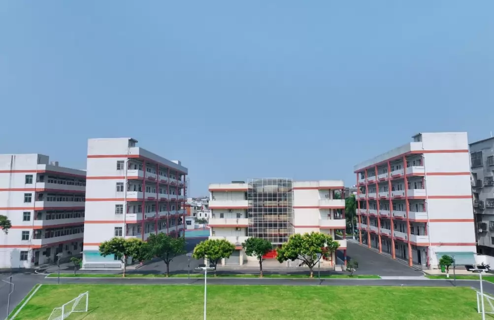 东莞市横沥培英小学