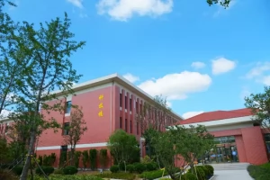 2026年平度东方滨河中学招生问答(附收费标准)