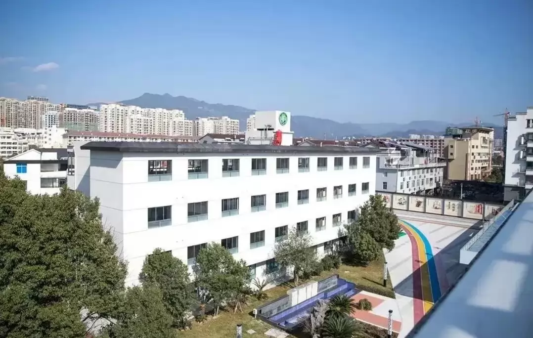 仙居艾乐双语学校3