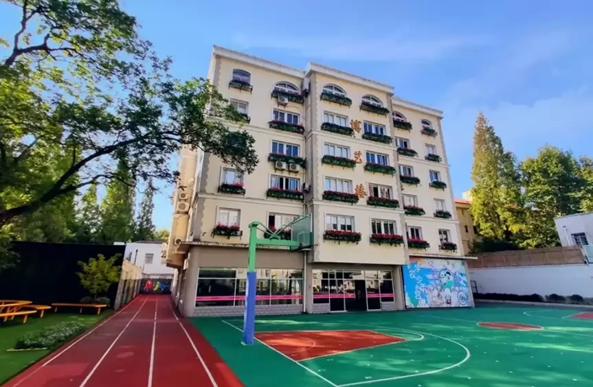 上海市徐汇区爱菊小学