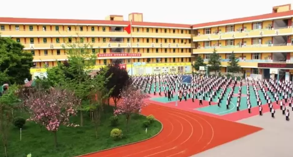 昆明市盘龙区龙泉育才学校