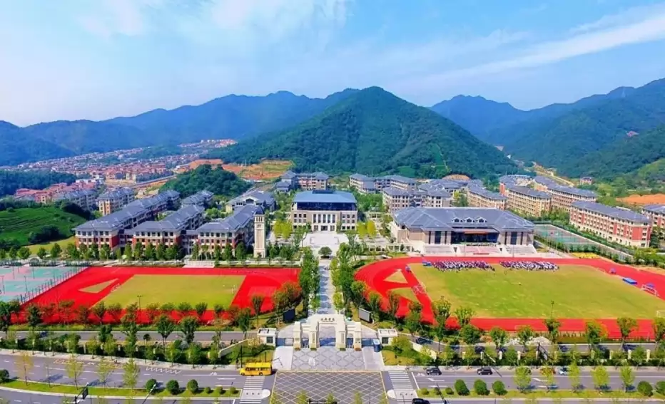 杭州银湖实验中学