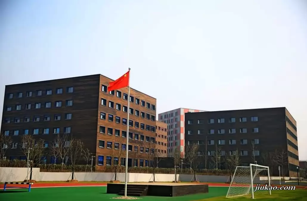 镇江第一外国语学校