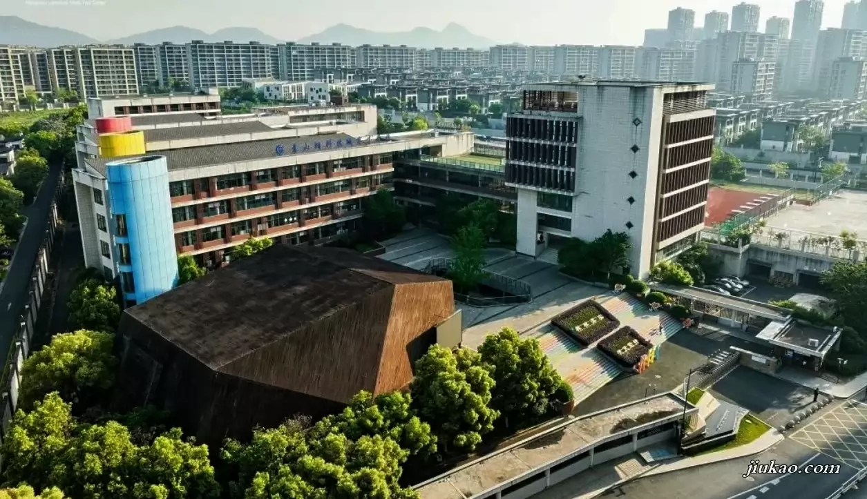 杭州市临安区青山湖科技城育才学校