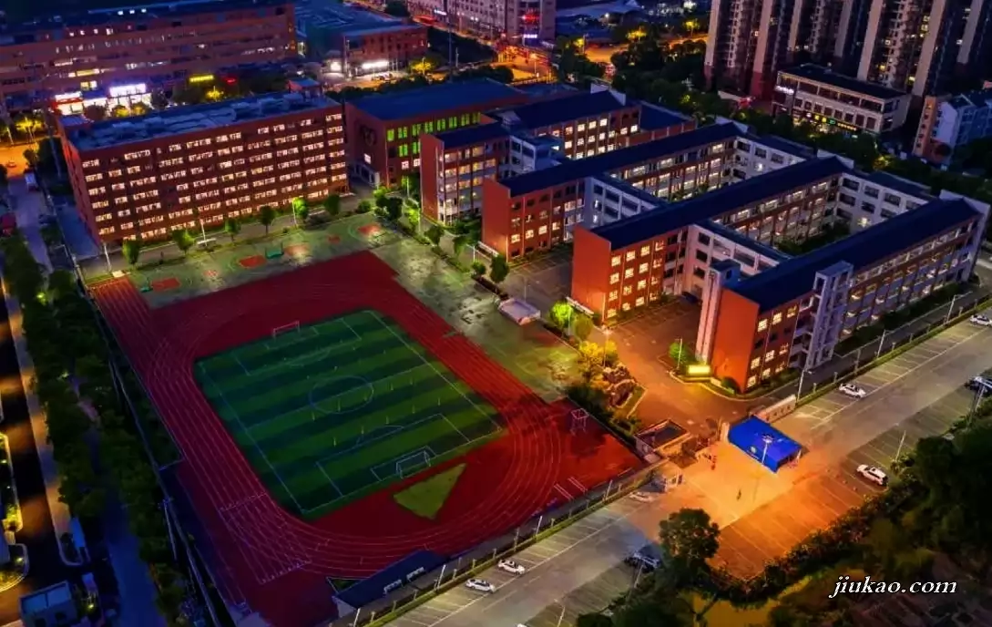苏州市吴江区盛湖学校