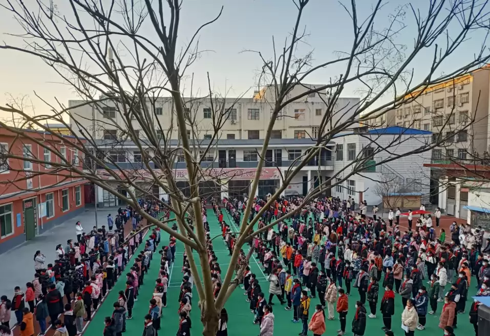 登封市嵩山天成学校