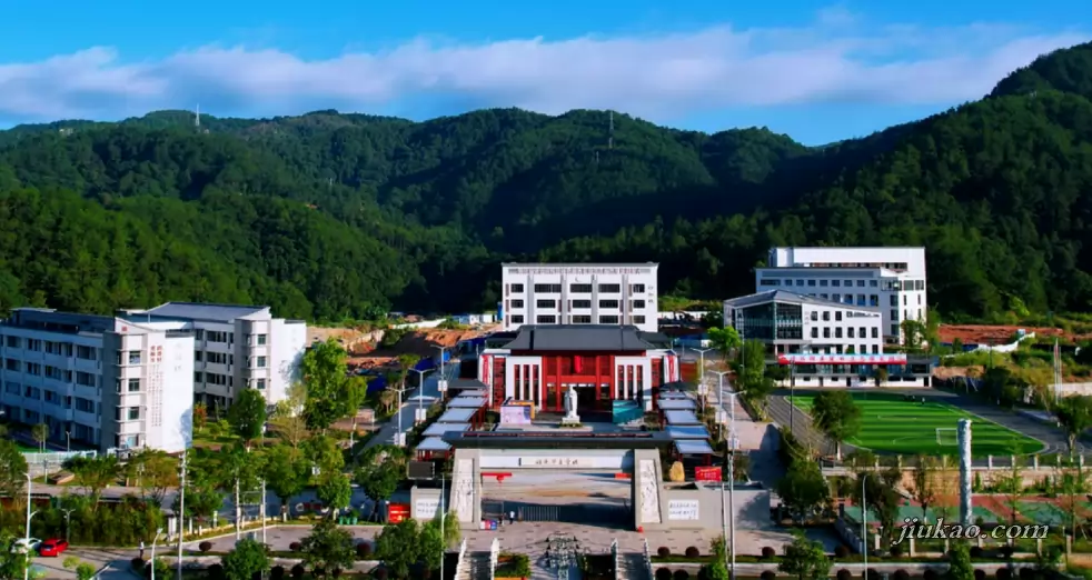 龙岩市永定区华夏学校